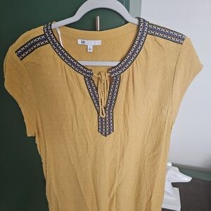 DR2 Women's Yellow Embroidered Top